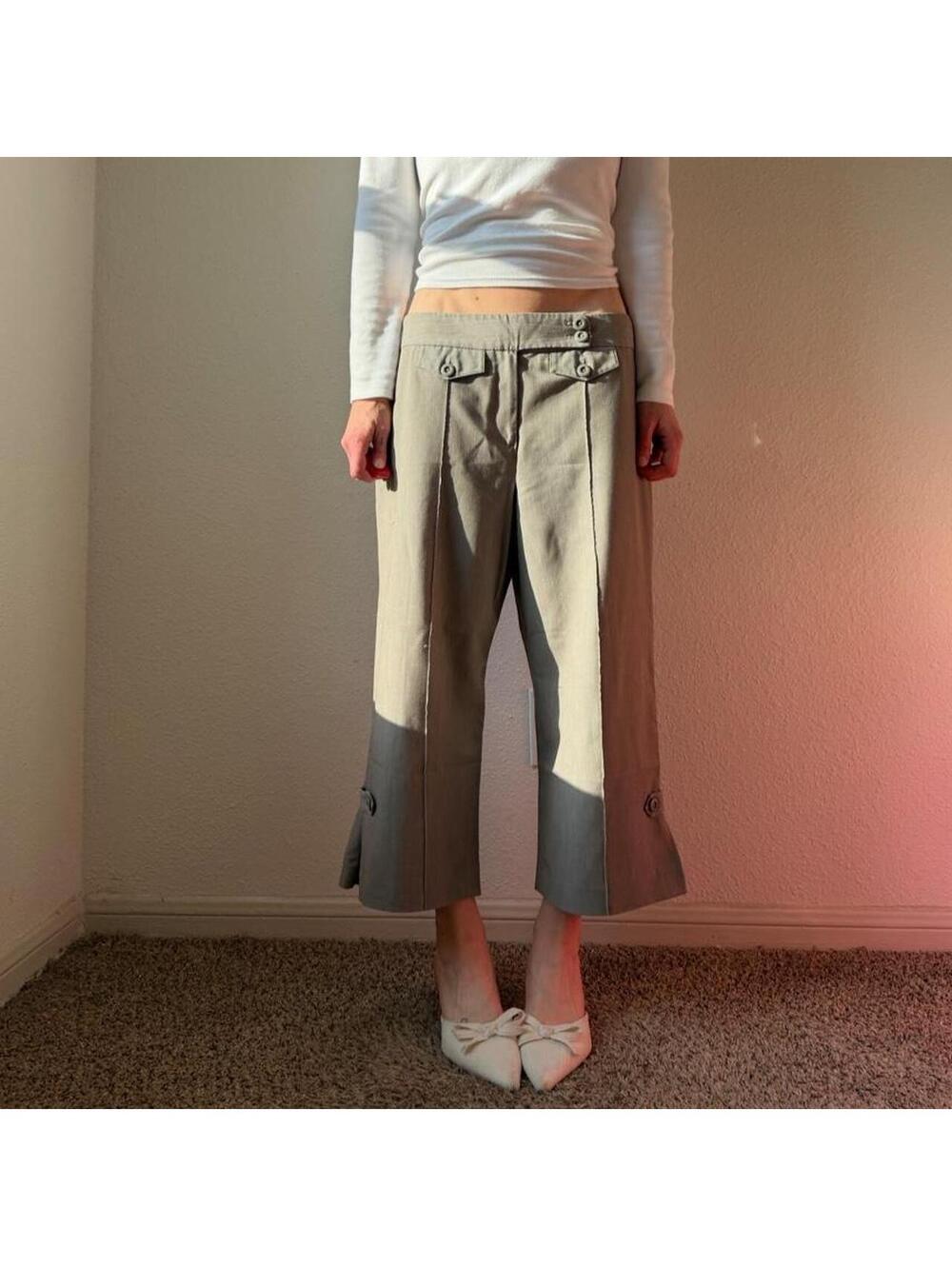 Vintage y2k low rise wide leg flare light grey cropped casual chino capris